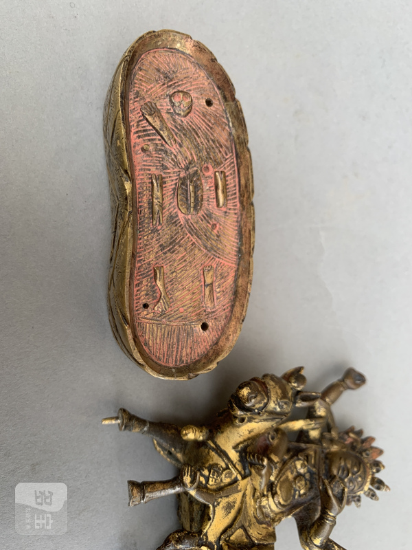 A GILT-BRONZE FIGURE OF SHRI DEVI - 图10